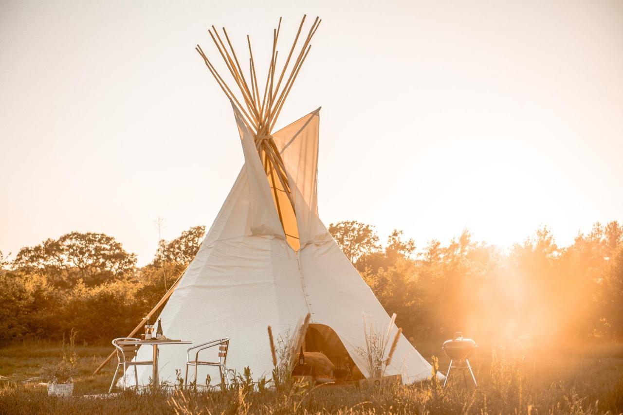 Oastbrook Glamping Hotell Bodiam Exteriör bild